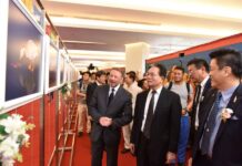ครั้งแรกในไทย! นิทรรศการศิลปะที่จะพาคุณทะลุมิติเข้าไปในดินแดนหลังคาโลก