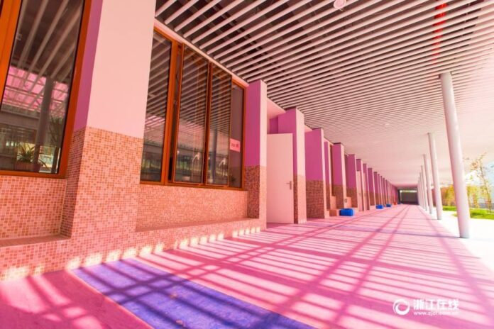สีสันสดใส! โรงเรียนจีนทุ่มทุนรีโนเวทครั้งใหญ่ให้เด็กอยากไปเรียน