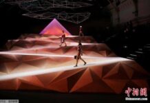 สุดสร้างสรรค์! เวทีใหม่แห่งลอนดอนแฟชั่นวีค