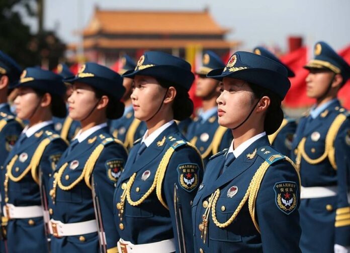 ดอกไม้เหล็ก! ทหารหญิงจีนสุดแกร่ง