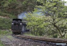 เก่าแก่เป็นเอกลักษณ์! รถไฟเจียหยาง