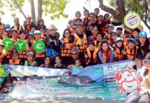 ทีโอทีจัดกิจกรรมร่วมใจรักษ์ทะเล ดำน้ำปลูกปะการัง รายได้ซื้อคอมให้โรงเรียน