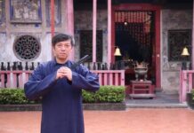 สมชาย จิว – นักเล่าประวัติศาสตร์ขี้สงสัย เจ้าของเพจ “เกร็ดก็เก่าเกย์ที่เล่าก็แก่”