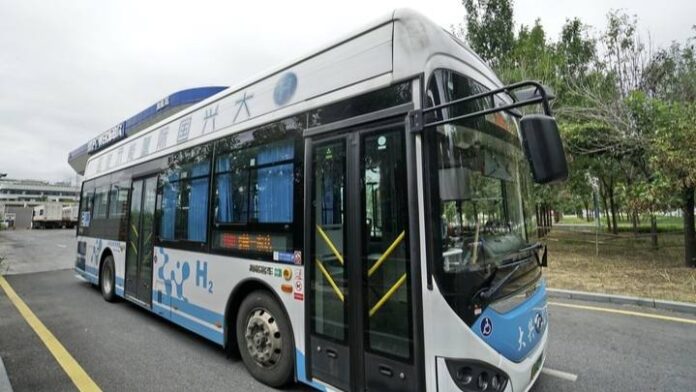 (1903_12102026) Israel launches 1st hydrogen-powered bus, backed by Chinese fuel-cell tech